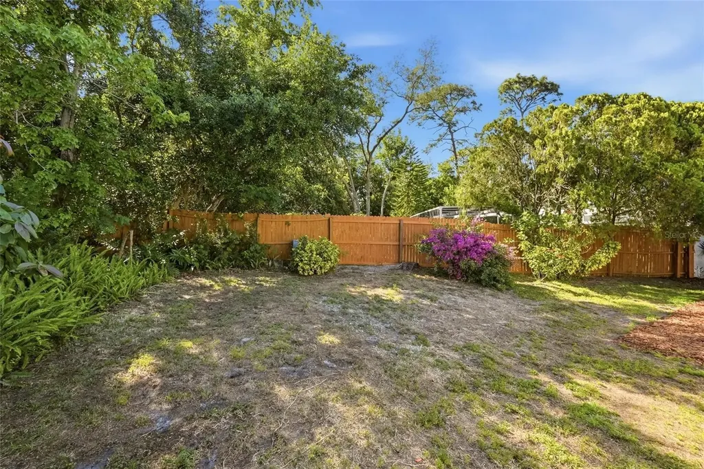 1434 Red Oak Drive Tarpon Springs FL 34689