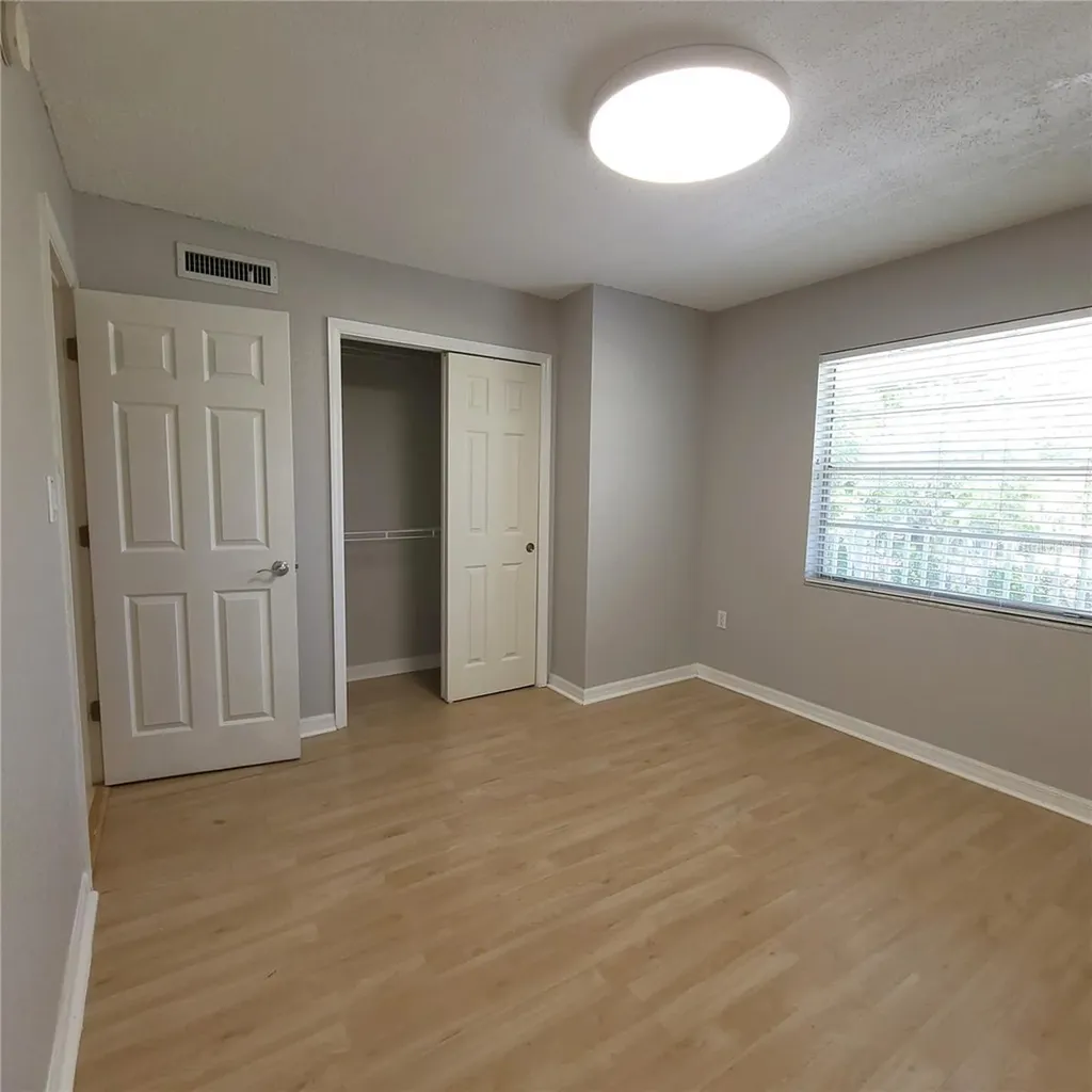 924 La Costa Circle Sarasota FL 34237