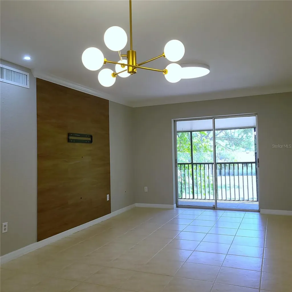 924 La Costa Circle Sarasota FL 34237