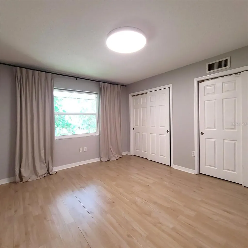 924 La Costa Circle Sarasota FL 34237
