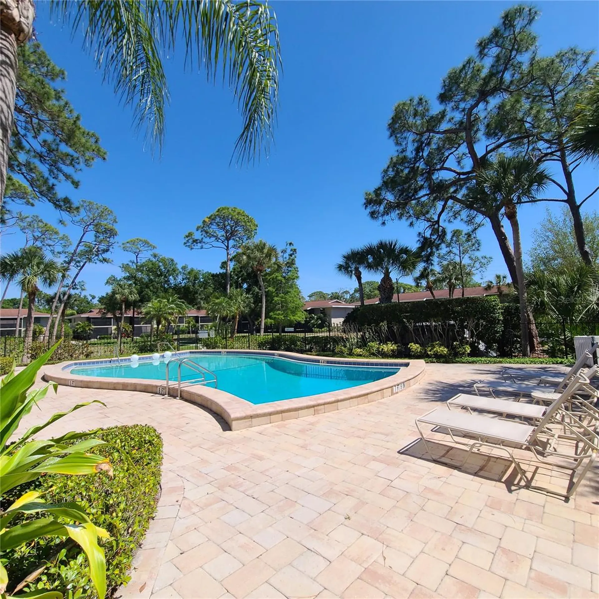 924 La Costa Circle Sarasota FL 34237