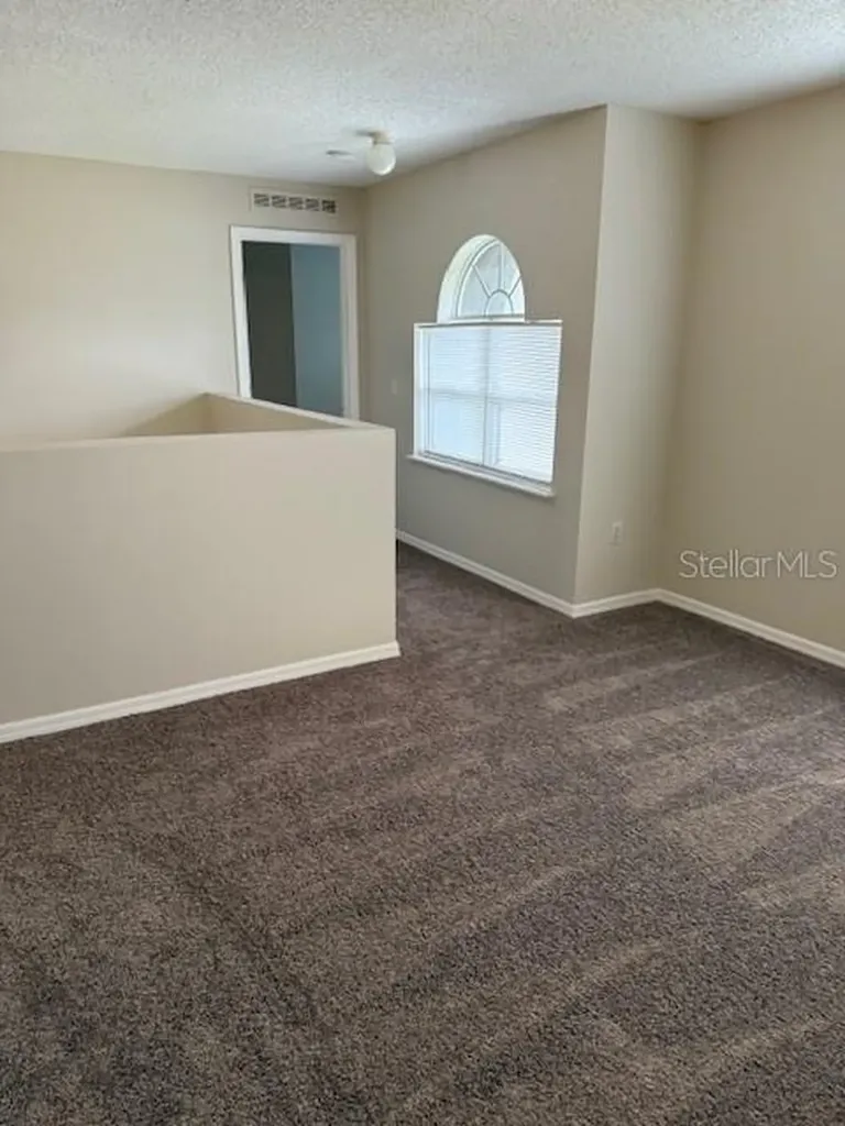 744 Paris Drive Kissimmee FL 34759