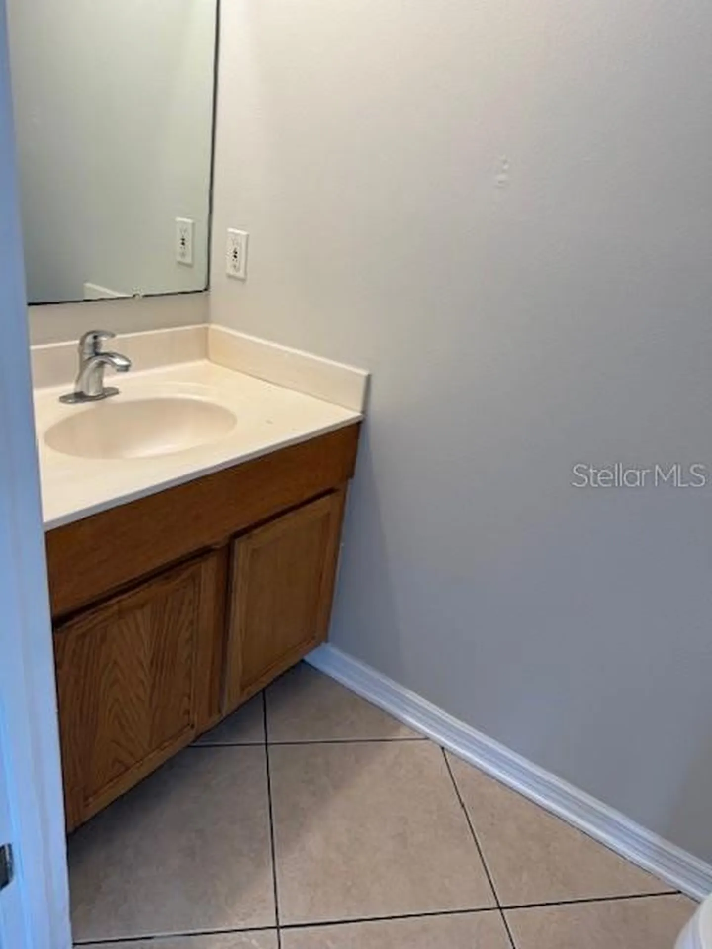 744 Paris Drive Kissimmee FL 34759