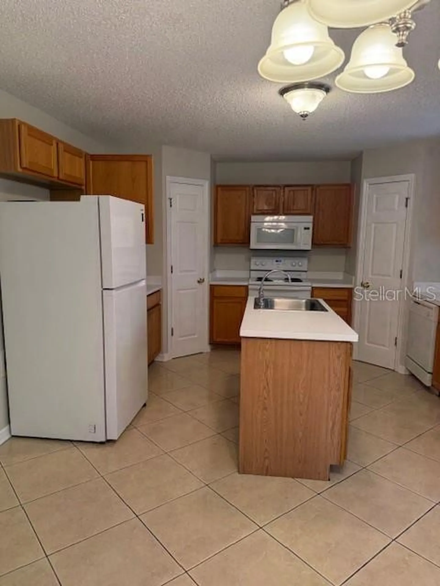 744 Paris Drive Kissimmee FL 34759