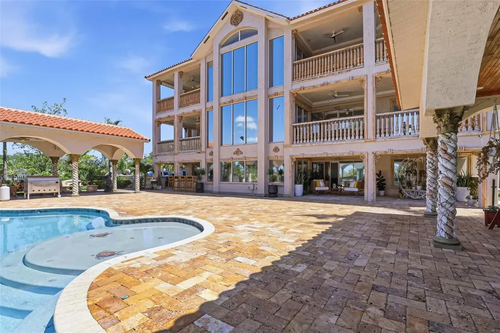 4908 Troydale Road Tampa FL 33615