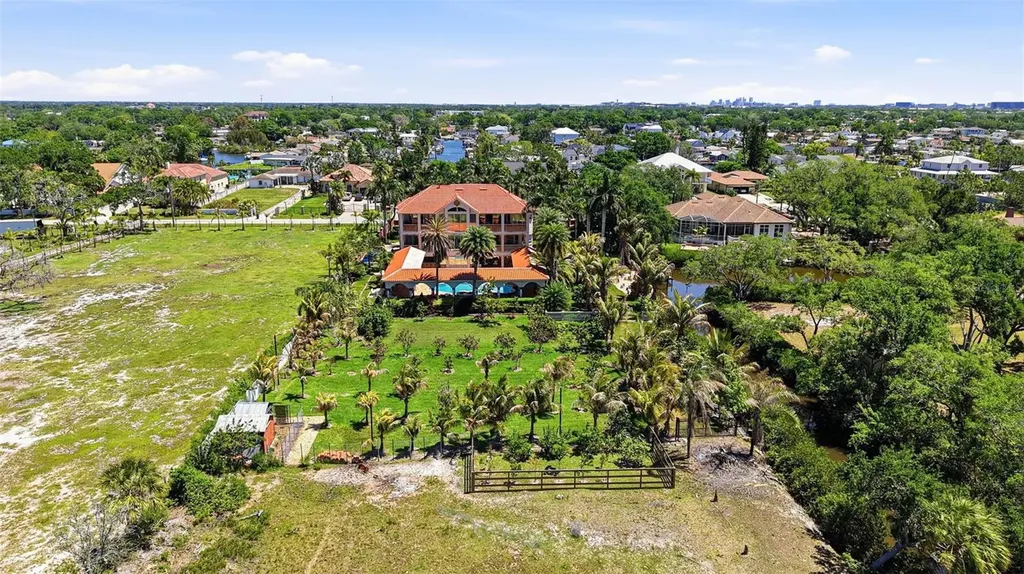 4908 Troydale Road Tampa FL 33615