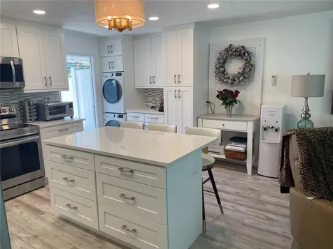 515 1st Avenue E Bradenton FL 34208