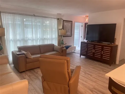 515 1st Avenue E Bradenton FL 34208