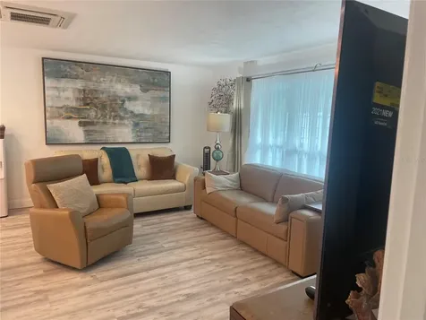 515 1st Avenue E Bradenton FL 34208