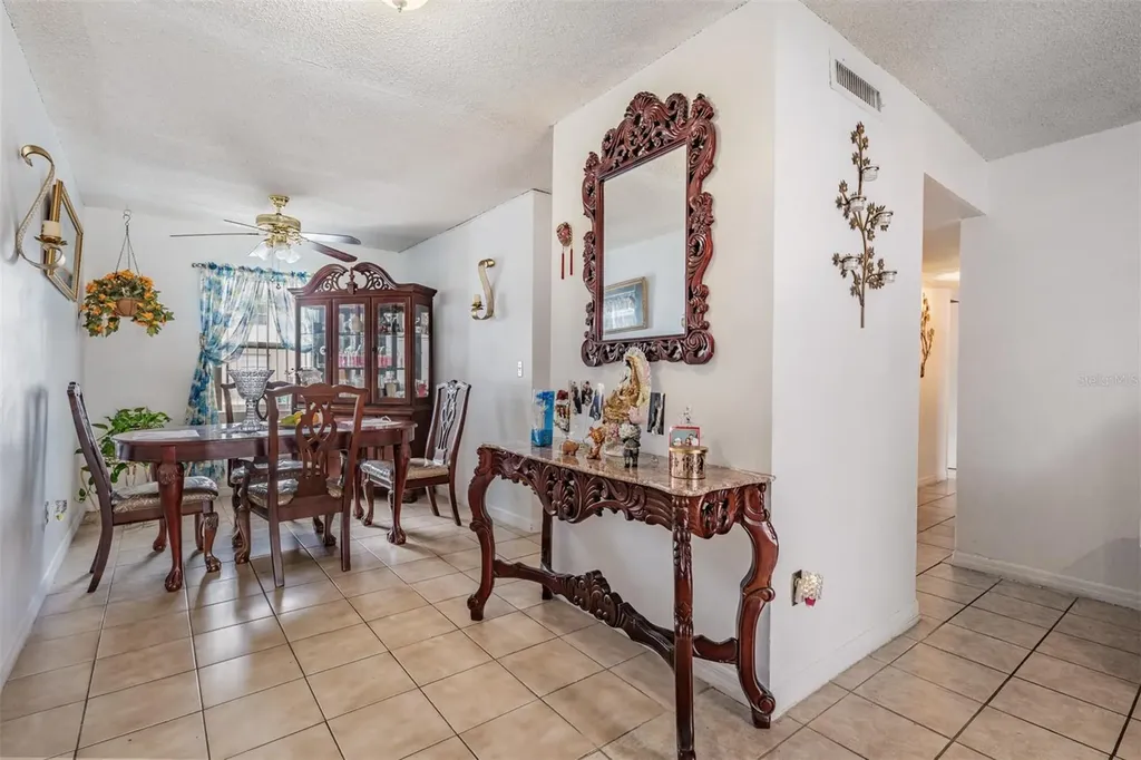 7210 N Manhattan Avenue Tampa FL 33614