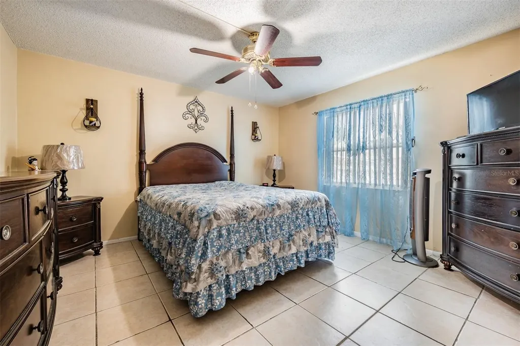 7210 N Manhattan Avenue Tampa FL 33614