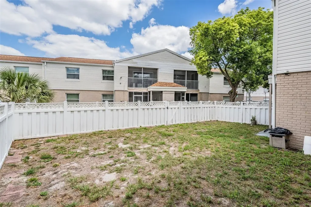 7210 N Manhattan Avenue Tampa FL 33614