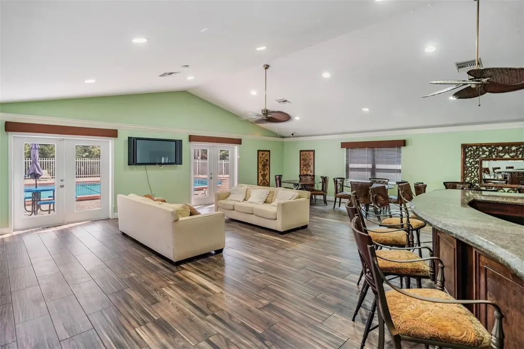 7210 N Manhattan Avenue Tampa FL 33614
