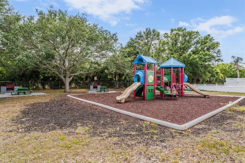 7210 N Manhattan Avenue Tampa FL 33614
