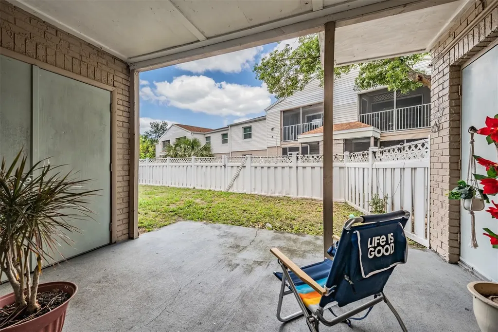 7210 N Manhattan Avenue Tampa FL 33614