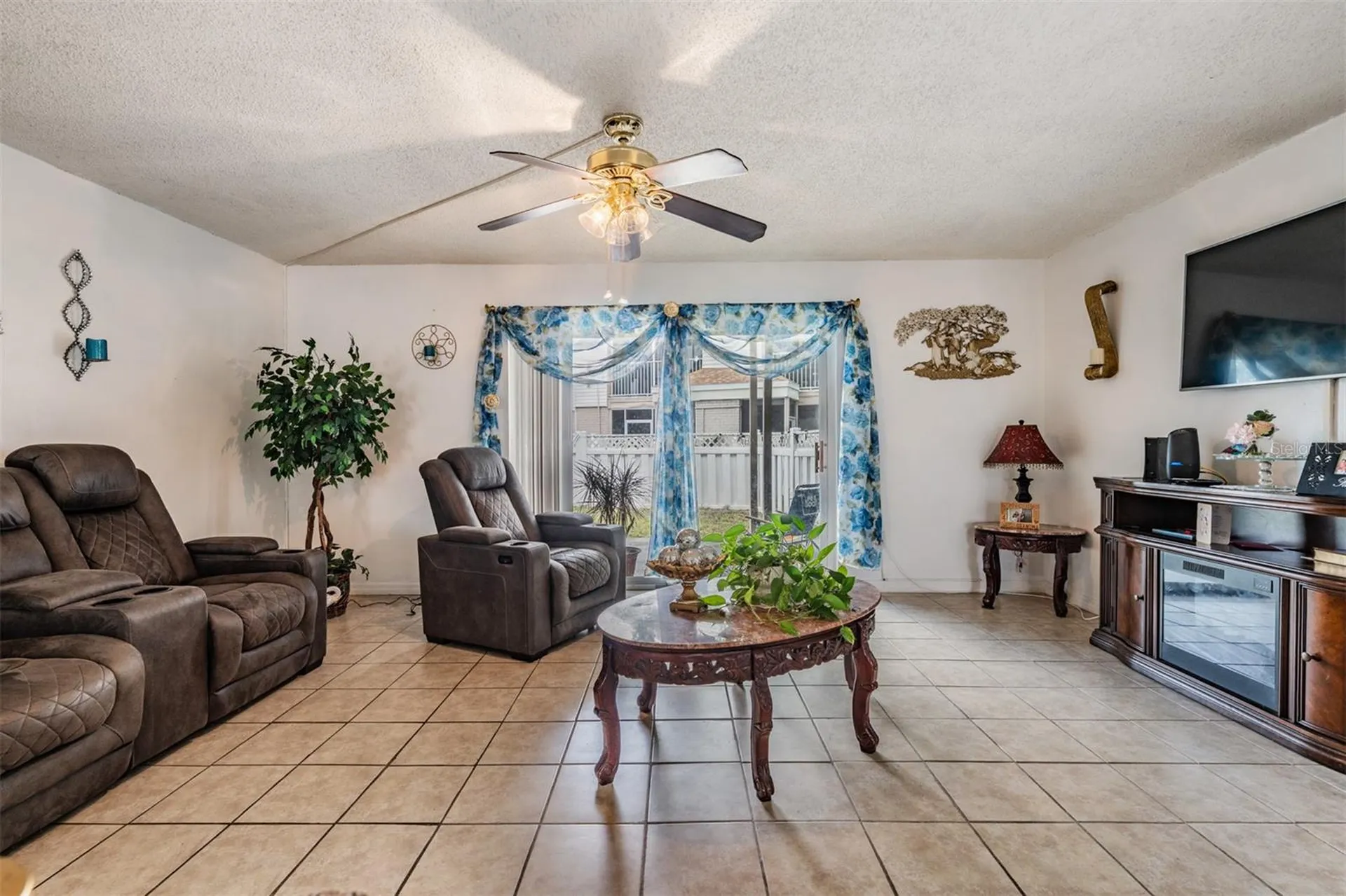 7210 N Manhattan Avenue Tampa FL 33614