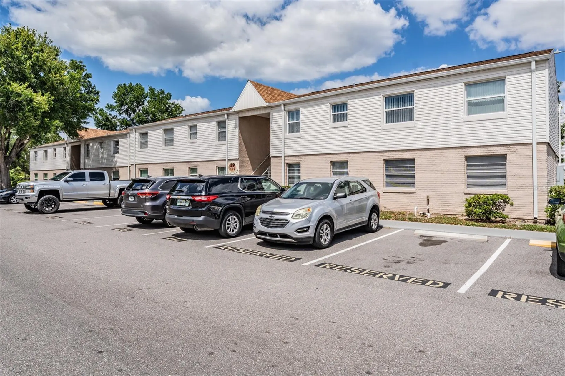 7210 N Manhattan Avenue Tampa FL 33614