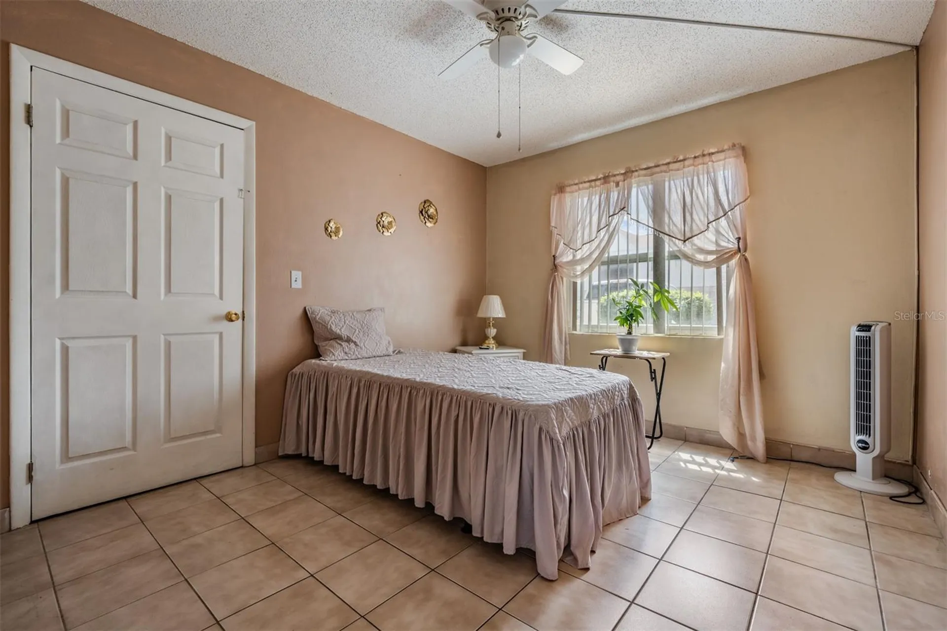 7210 N Manhattan Avenue Tampa FL 33614