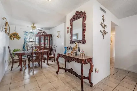 7210 N Manhattan Avenue Tampa FL 33614