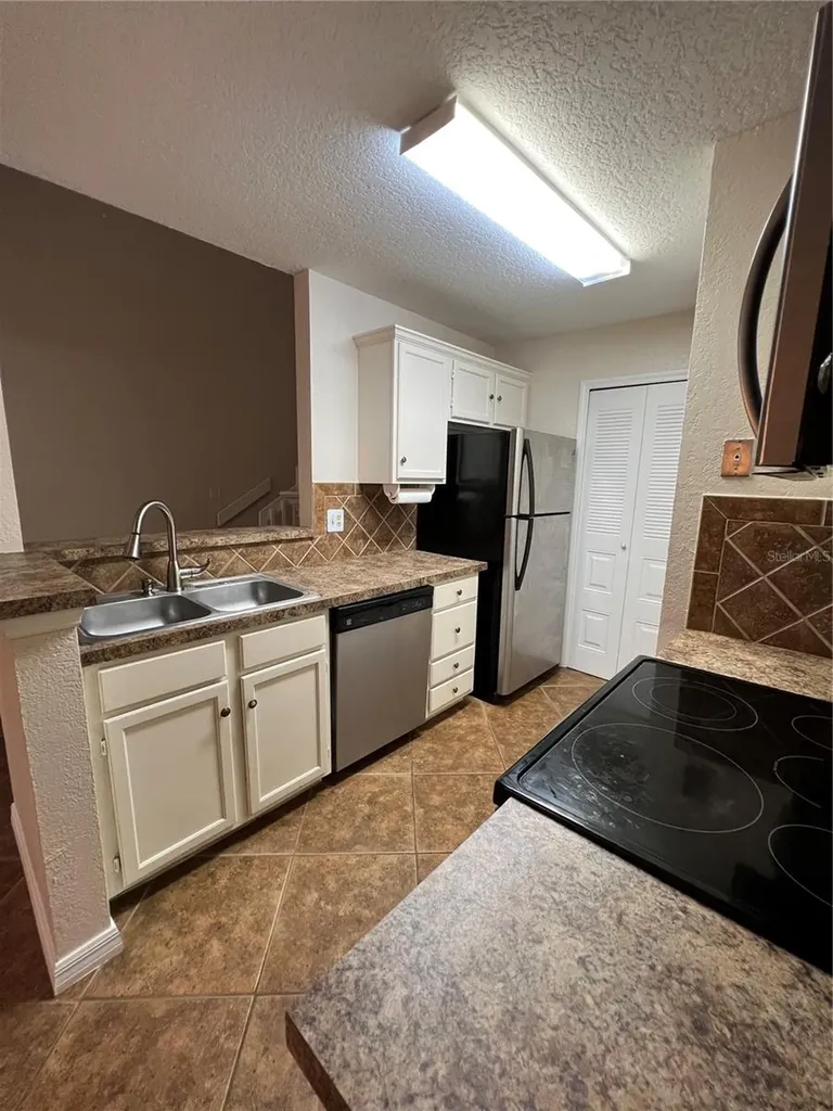 954 Forest Ridge Court Lake Mary FL 32746