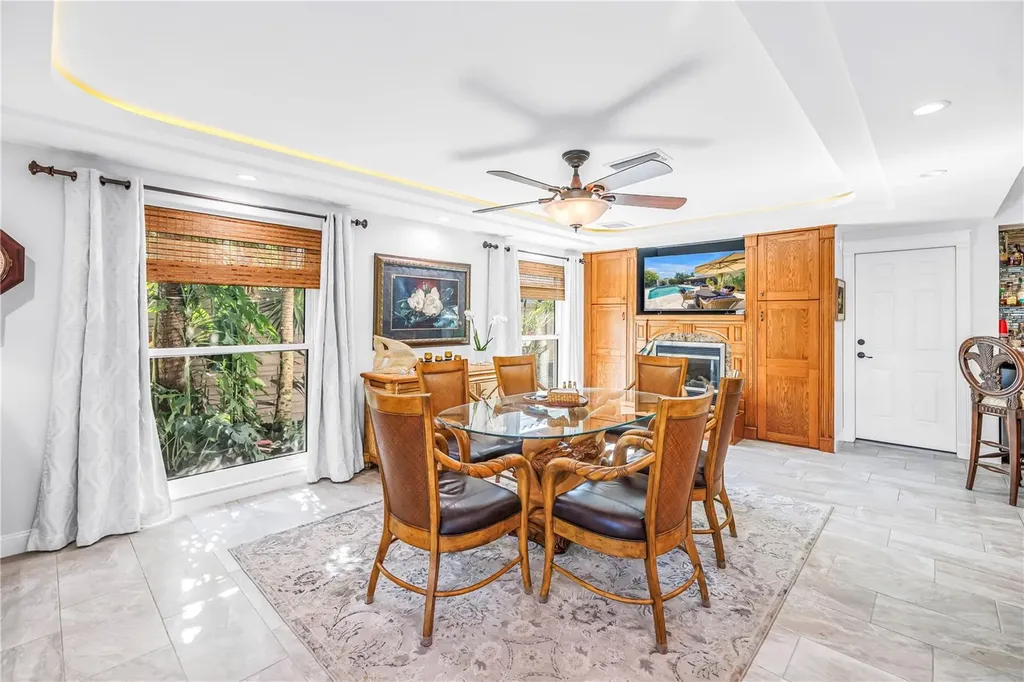 14261 Passage Way Seminole FL 33776