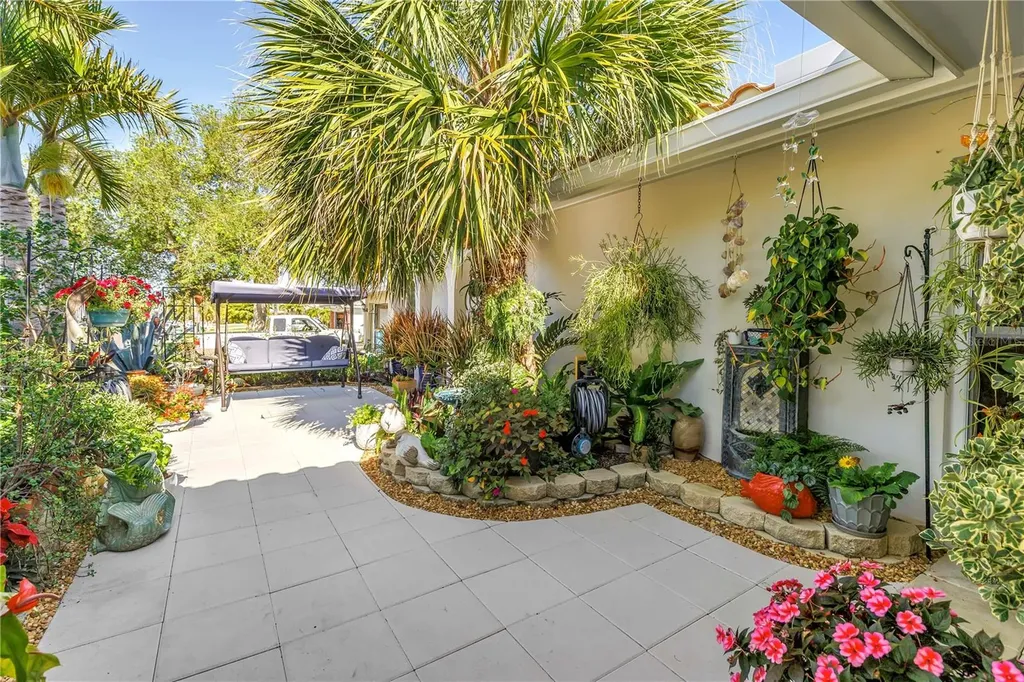 14261 Passage Way Seminole FL 33776
