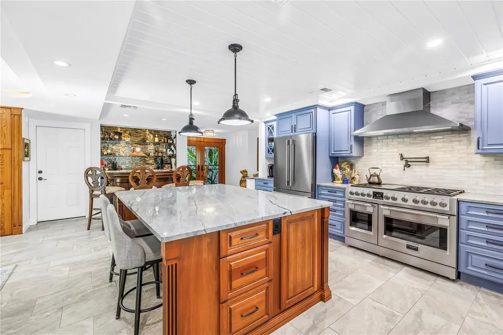 14261 Passage Way Seminole FL 33776