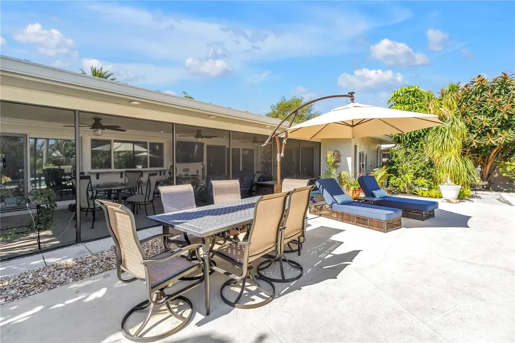 14261 Passage Way Seminole FL 33776