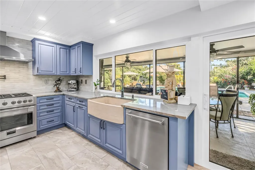 14261 Passage Way Seminole FL 33776