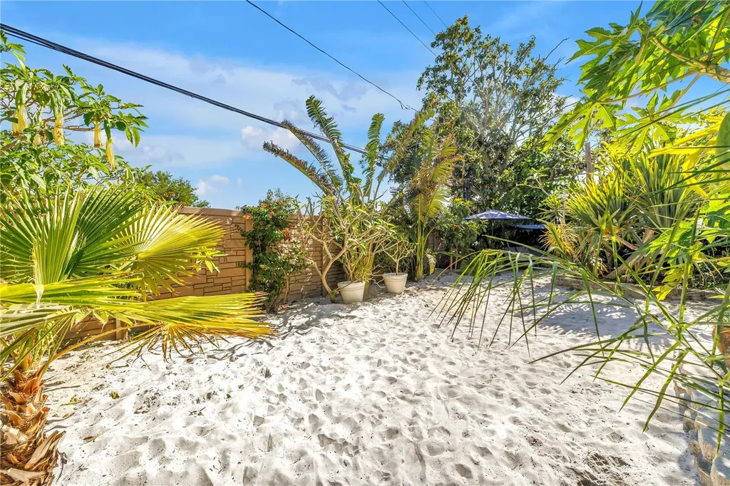 14261 Passage Way Seminole FL 33776