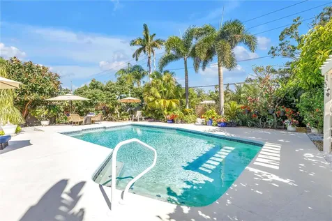14261 Passage Way Seminole FL 33776