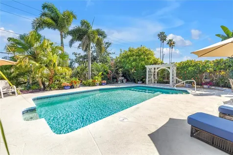 14261 Passage Way Seminole FL 33776