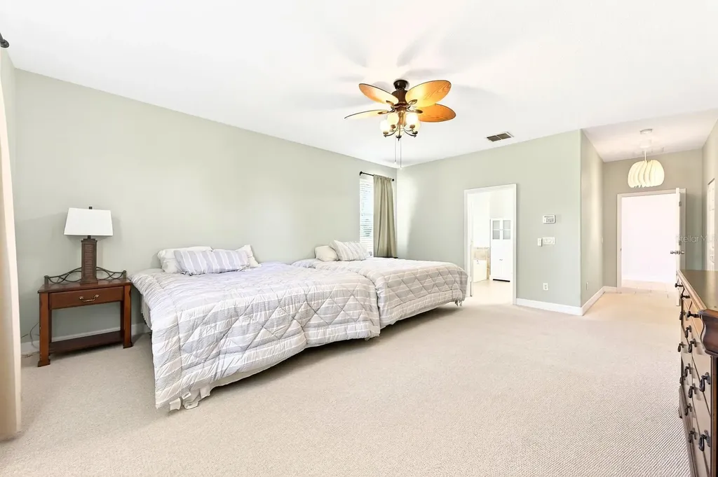 2494 Flatwood Court Apopka FL 32712