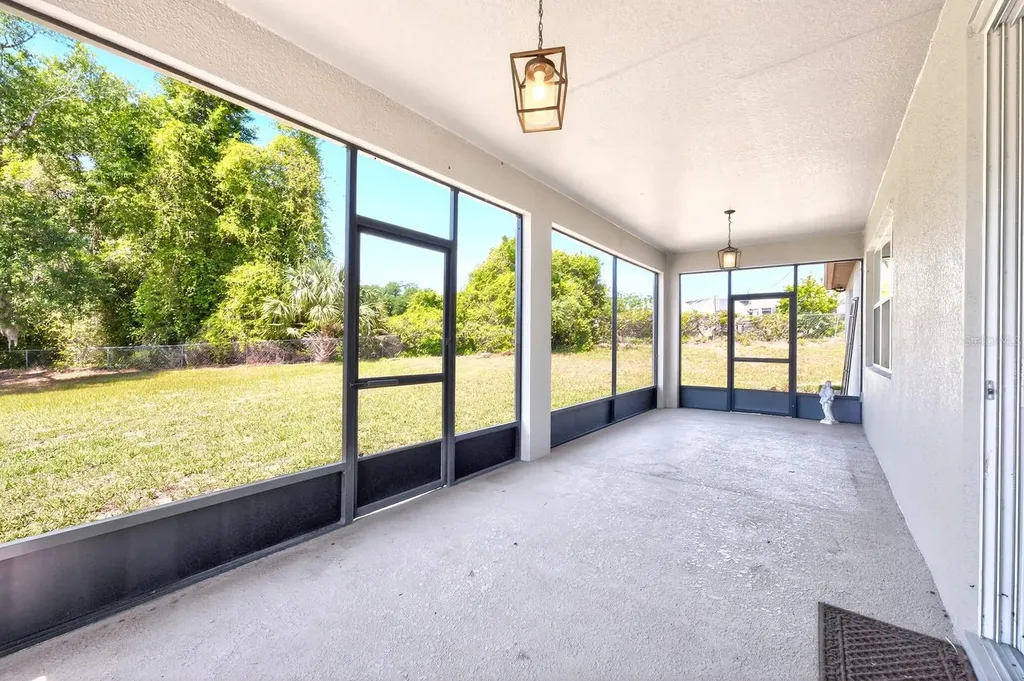 2494 Flatwood Court Apopka FL 32712