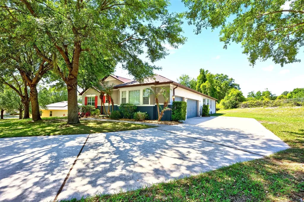 2494 Flatwood Court Apopka FL 32712