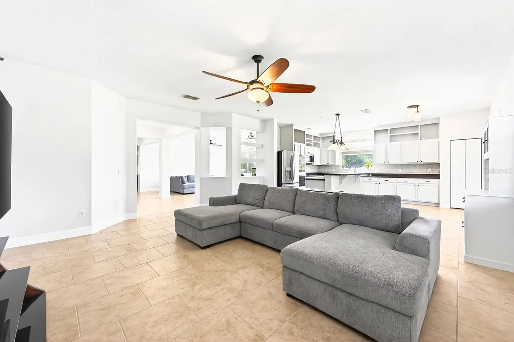2494 Flatwood Court Apopka FL 32712