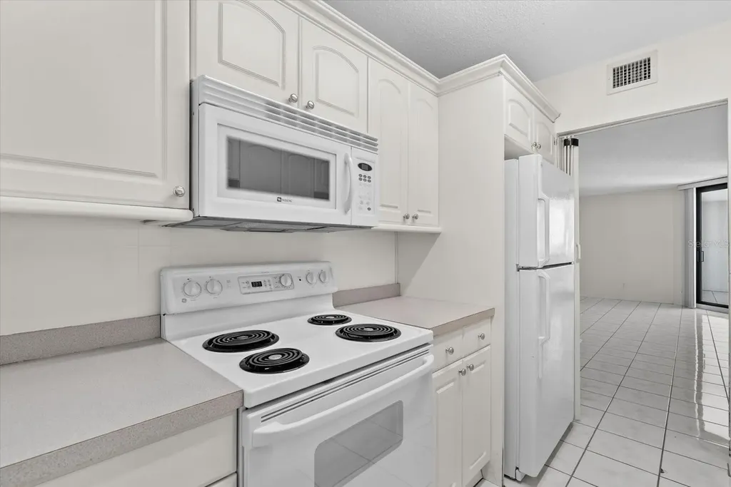 4822 Ocean Boulevard Sarasota FL 34242