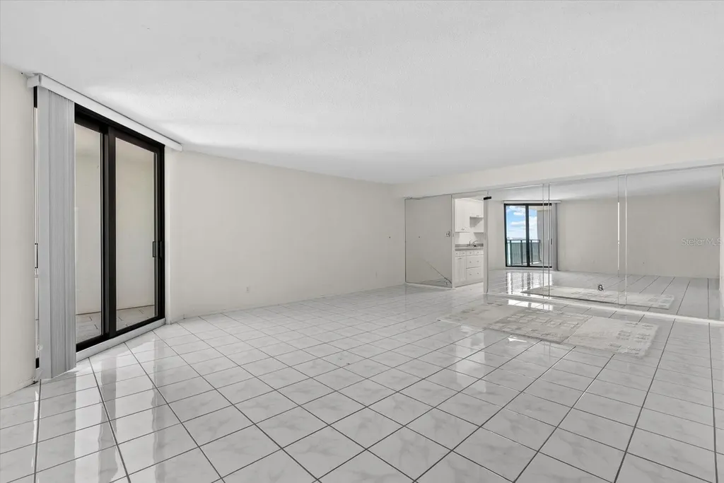 4822 Ocean Boulevard Sarasota FL 34242