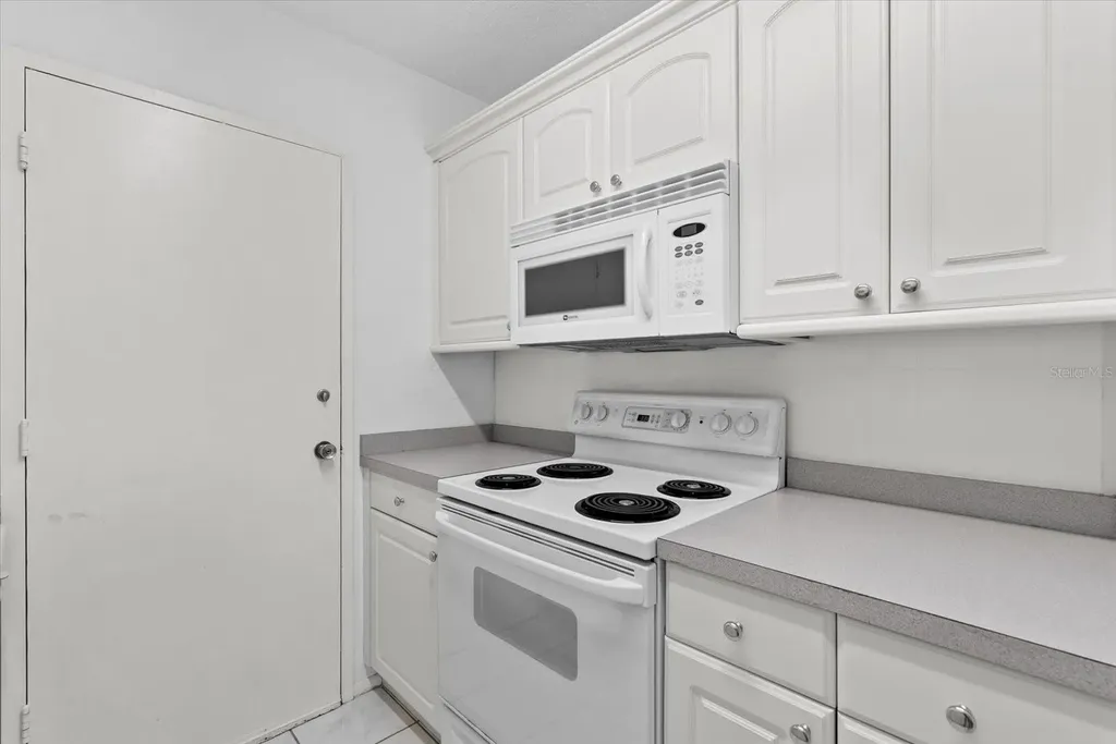 4822 Ocean Boulevard Sarasota FL 34242
