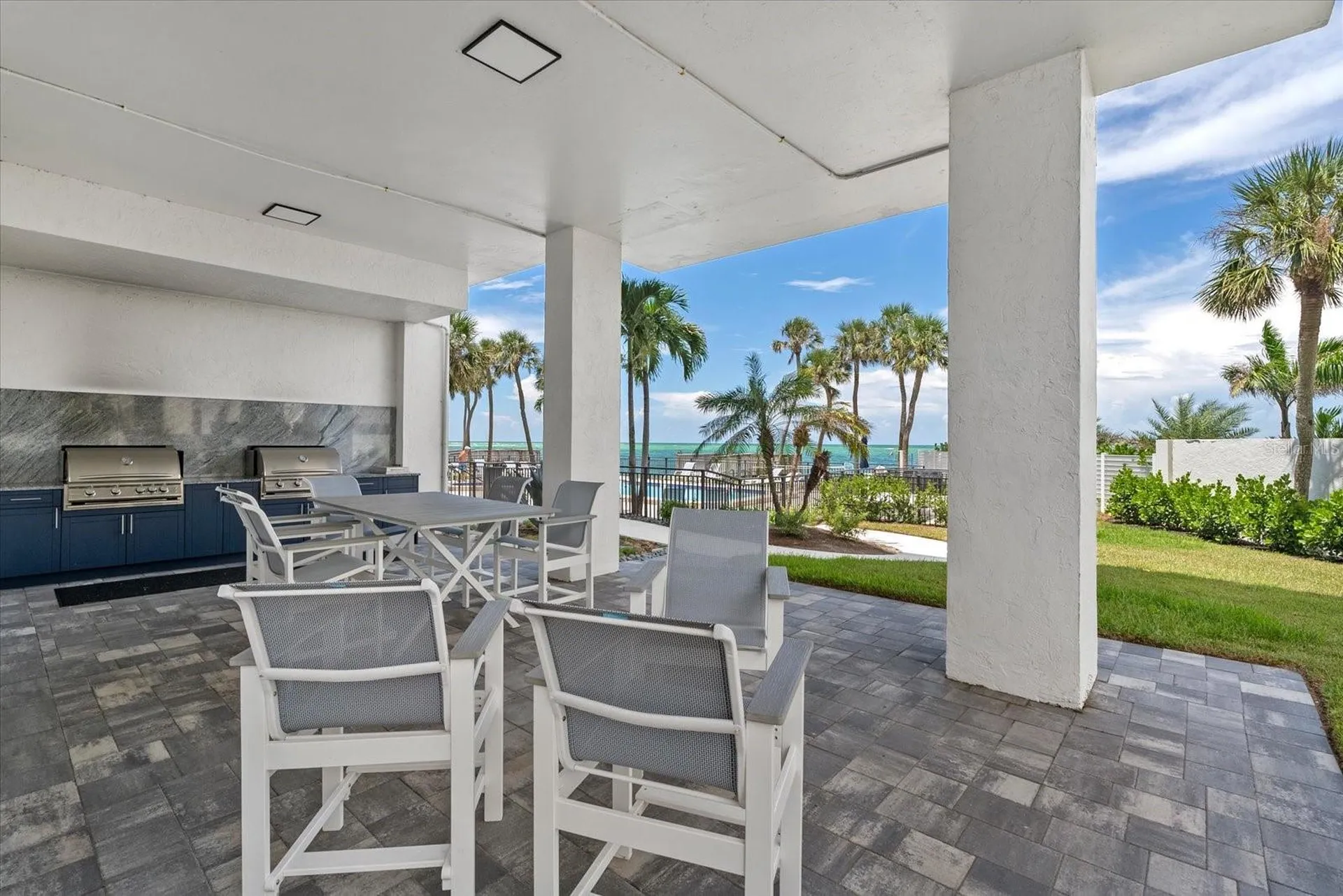 4822 Ocean Boulevard Sarasota FL 34242