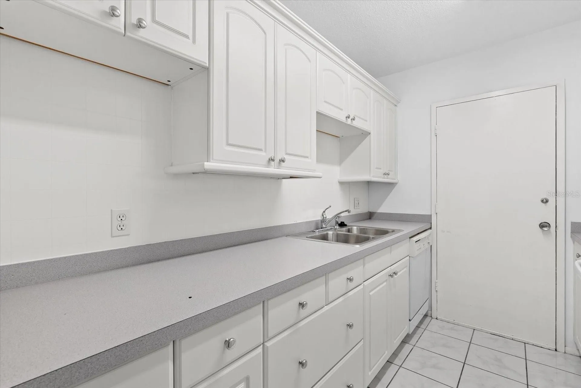 4822 Ocean Boulevard Sarasota FL 34242