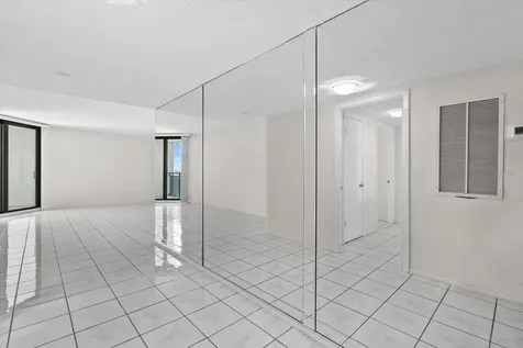 4822 Ocean Boulevard Sarasota FL 34242
