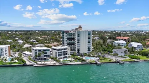 4822 Ocean Boulevard Sarasota FL 34242