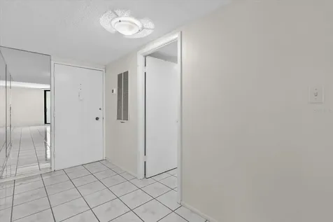4822 Ocean Boulevard Sarasota FL 34242