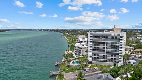 4822 Ocean Boulevard Sarasota FL 34242