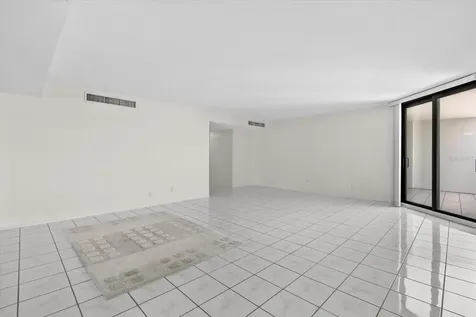 4822 Ocean Boulevard Sarasota FL 34242