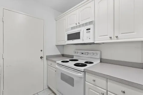 4822 Ocean Boulevard Sarasota FL 34242