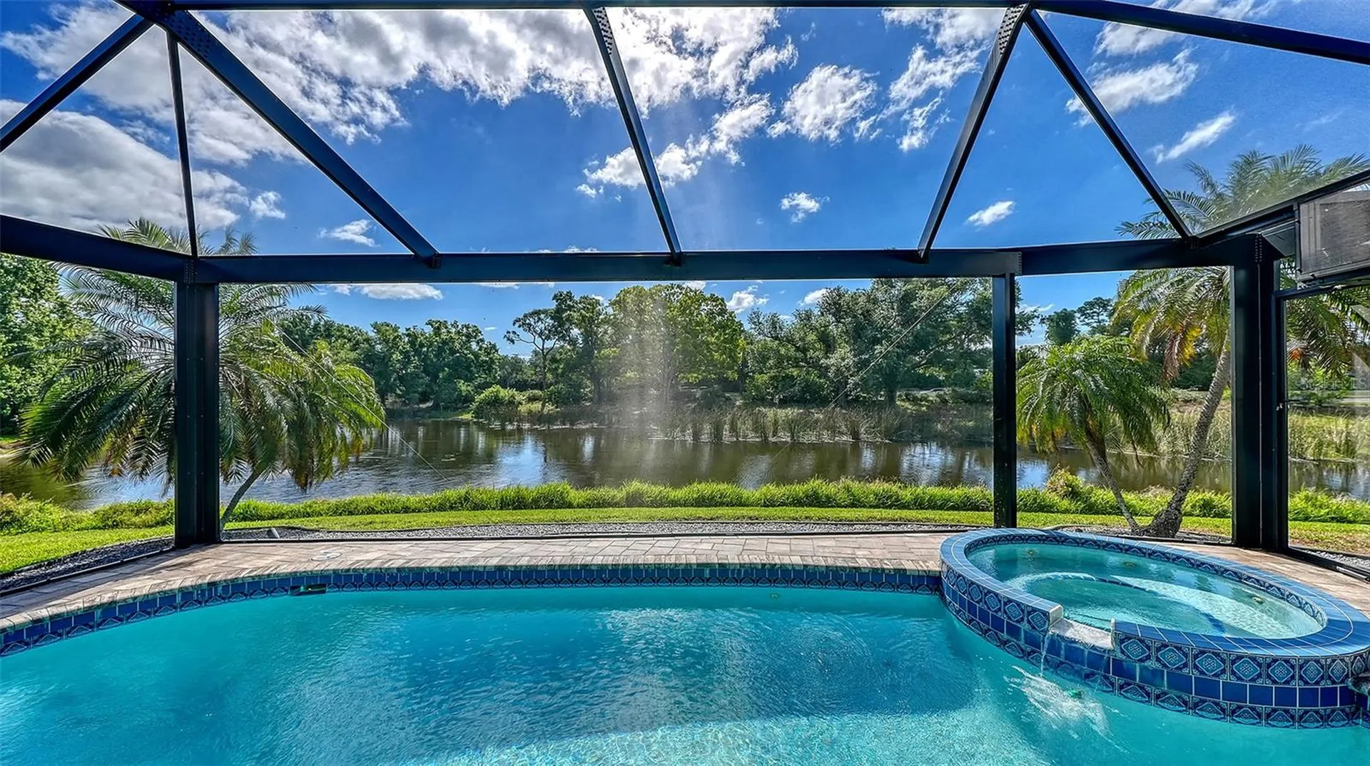 4170 Hearthstone Drive Sarasota FL 34238