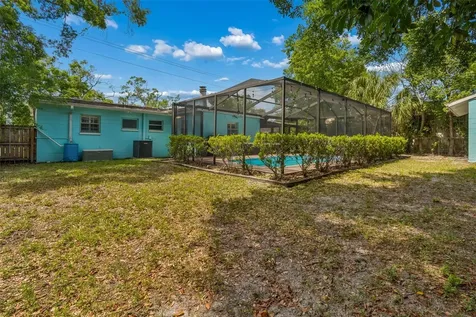 11307 N Boulevard Tampa FL 33612