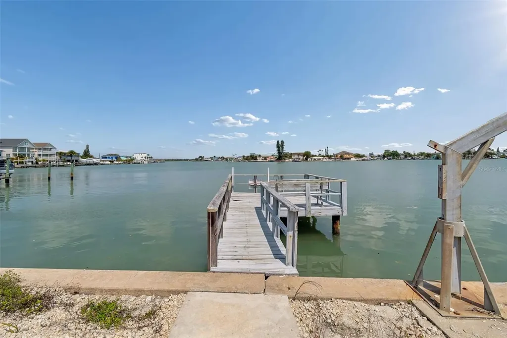 14257 N Bayshore Drive Madeira Beach FL 33708